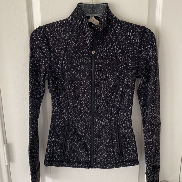 Lululemon Define Jacket Night View White Black - Size 2 - Picture 4 of 8